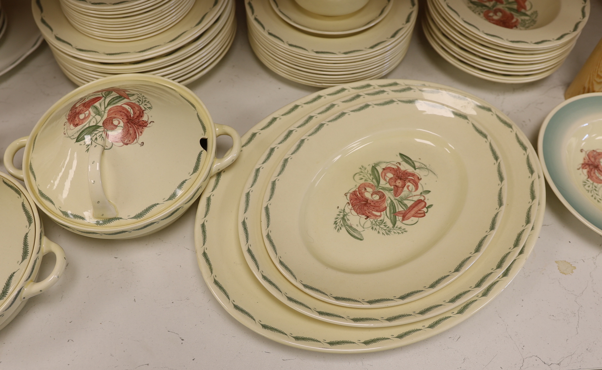 A Susie Copper tiger lily pattern part dinner service, and a Susie Cooper bone china part teaset